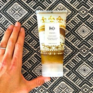 R+Co Crown Scalp Scrub
